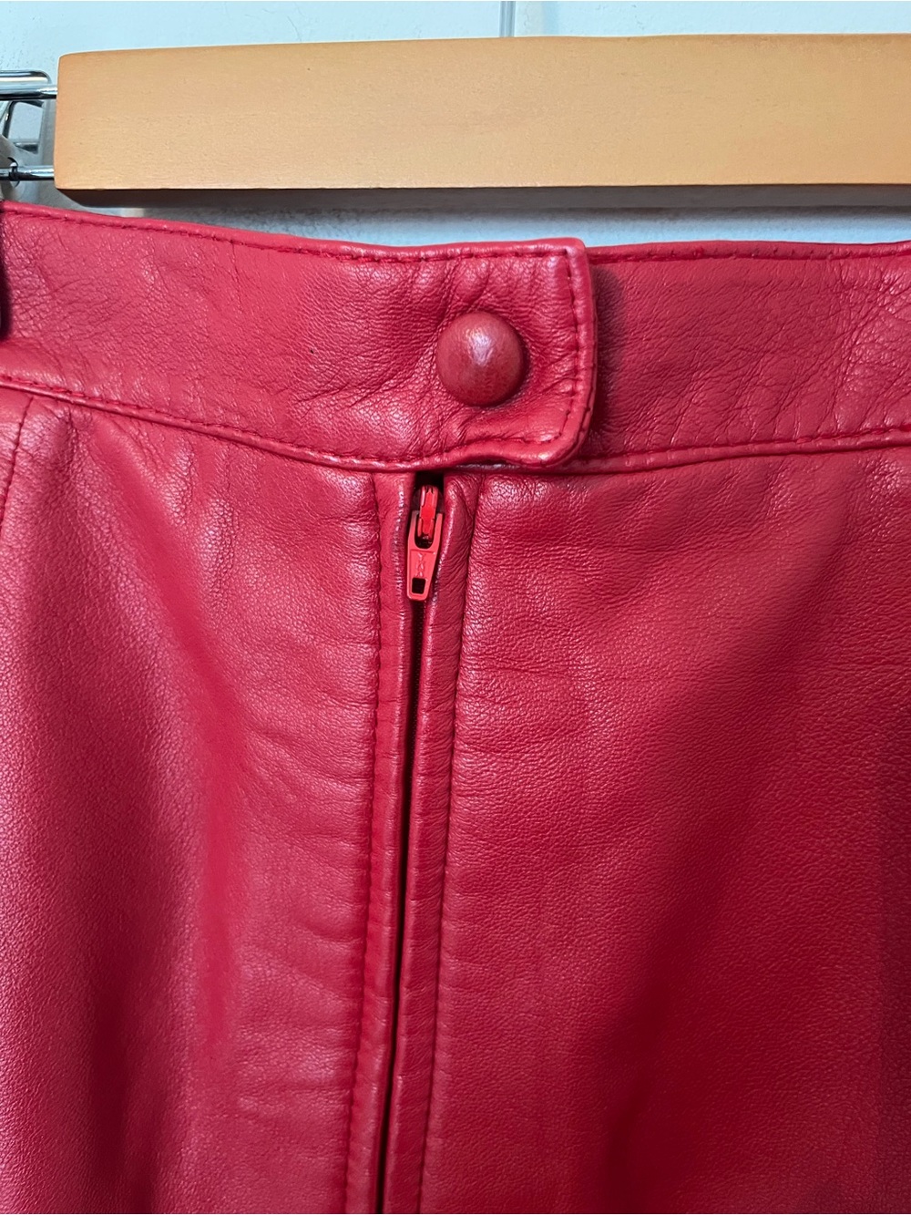 Vintage 80s Red Leather Tiered A-Line Skirt Made in Canada Union Label Size 10 - Picture 6 of 11